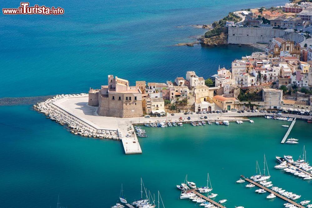Casa Vacanze Mannina Castellammare del Golfo Esterno foto